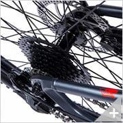 Bicicletta elettrica Mountain e-Bike CANYON 5.2: particolare ruota posteriore